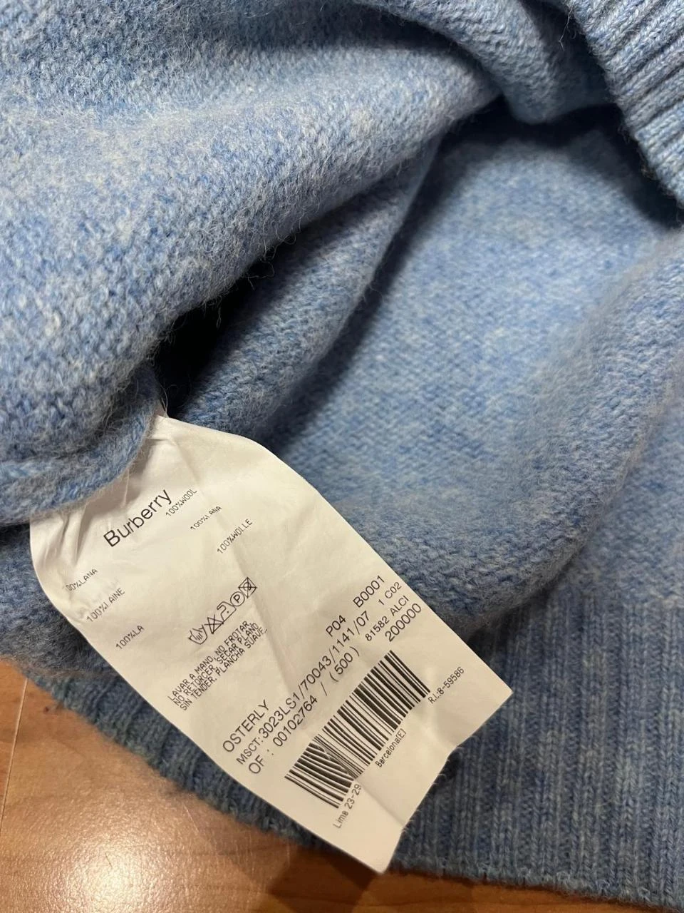Blusa Burberr London Vintage 100% Lã de Merino Azul com Logo Bordado Tamanho M – photo 5